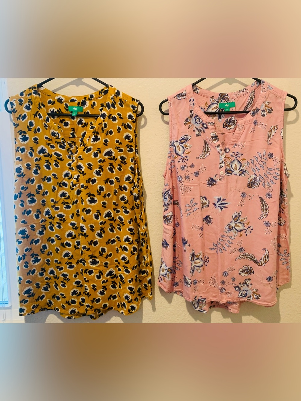 dip Pink and yellow Floral Button-Front Sleeveless Top.  2 pcs.